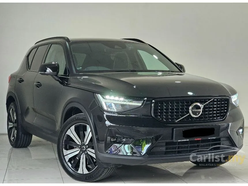 2023 Volvo XC40 Recharge T5 R-Design SUV