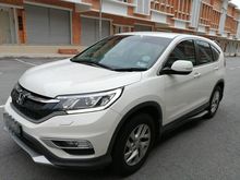 2016 Honda CR-V 2.0 i-VTEC SUV High Spec Under Warranty by Honda Malaysia Until 2021
