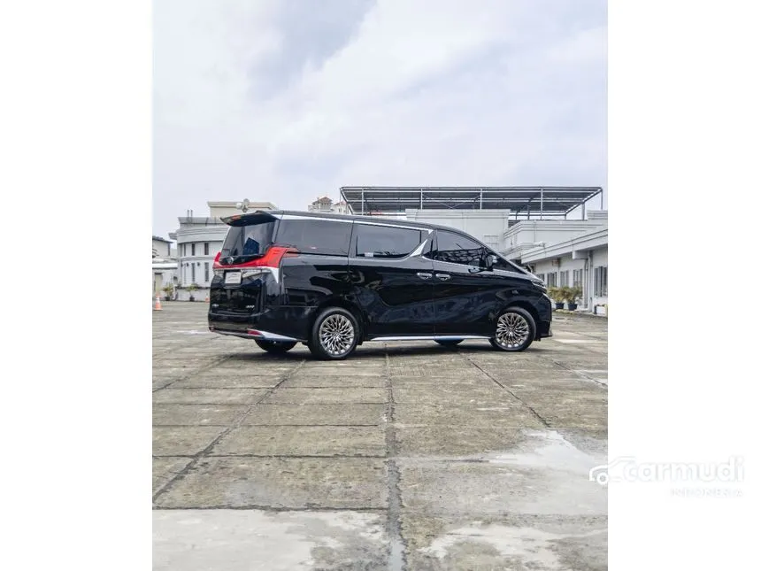 2021 Lexus LM 350 4 Seater MPV