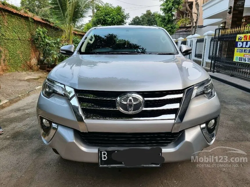 Jual Mobil Toyota Fortuner 2017 VRZ 2.4 di DKI Jakarta Automatic SUV Silver Rp 325.000.000