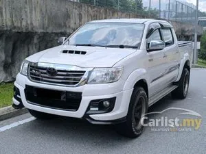 2015 Toyota Hilux 2.5 G TRD Sportivo VNT Dual Cab Pickup