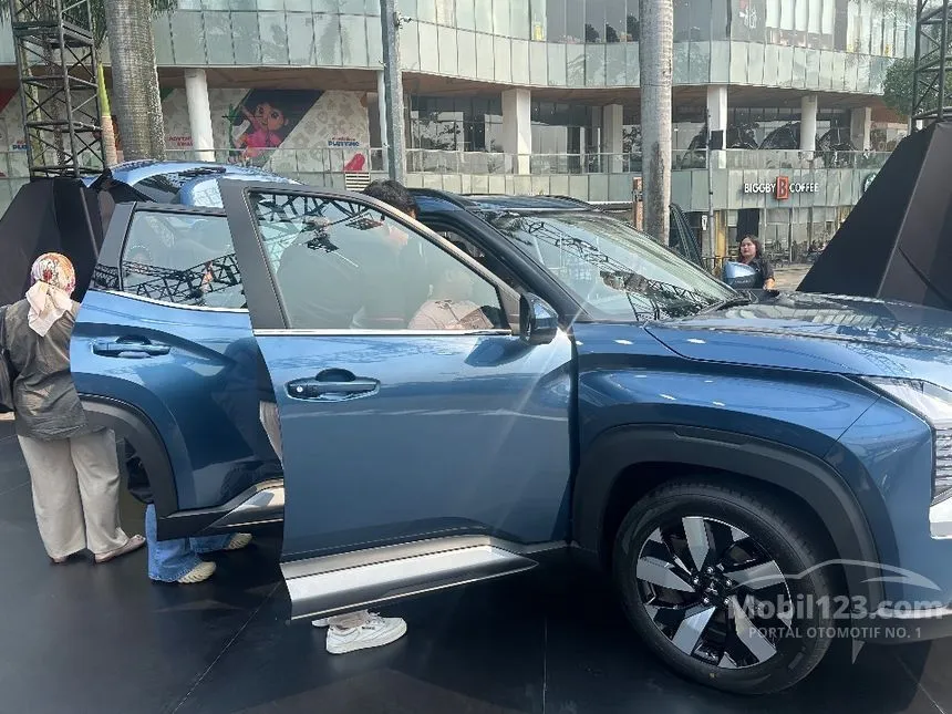 2025 Mitsubishi Destinator Ultimate Premium SUV