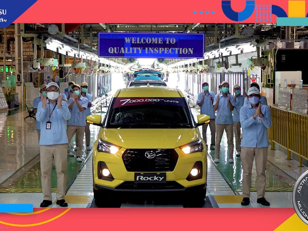 Daihatsu Rocky Berkelir Kuning Menjadi Unit Produksi ke-7 Juta