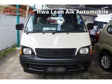 2002 Toyota Hiace 2.4 Van (M)