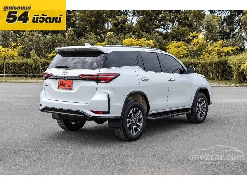 2022 Toyota FORTUNER Leader V SUV