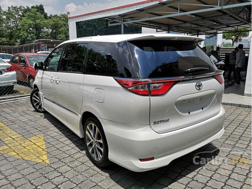 Toyota estima 2016