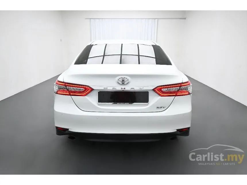 2019 Toyota Camry V Sedan