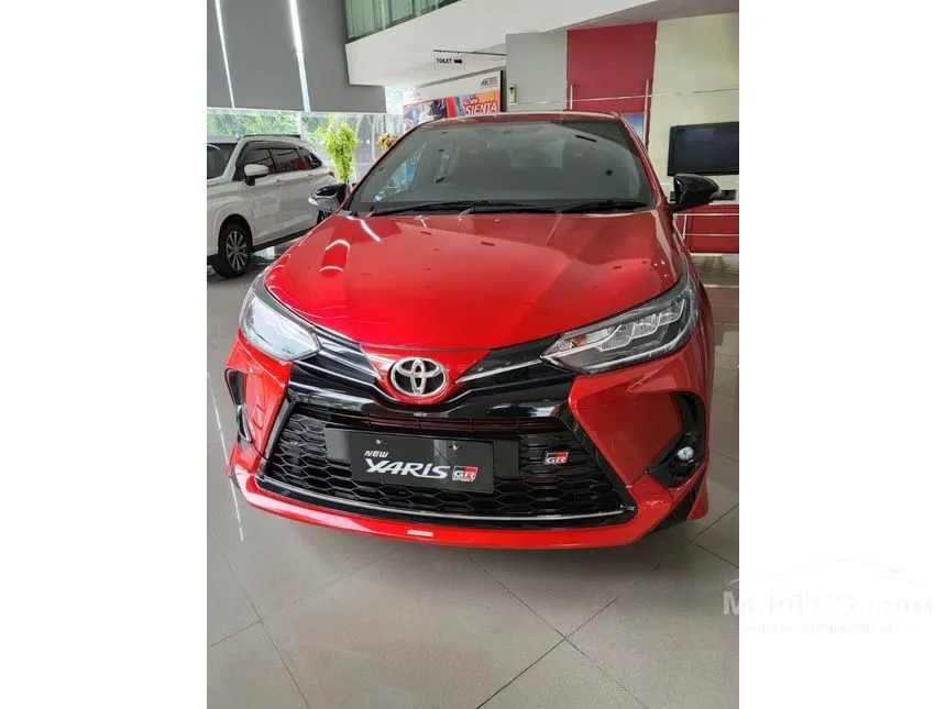 Jual Mobil Toyota Yaris 2024 S GR Sport 1.5 di Jawa Barat Automatic Hatchback Merah Rp 321.850.000
