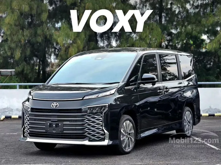 Jual Mobil Toyota Voxy 2024 2.0 di Sumatera Selatan Automatic Van Wagon Hitam Rp 590.000.000