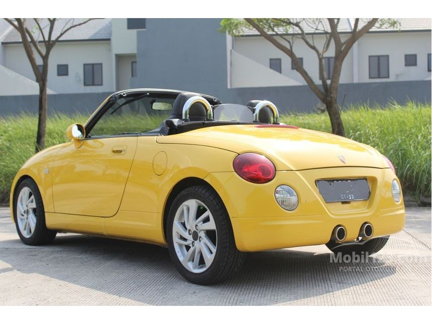 Daihatsu copen 2003