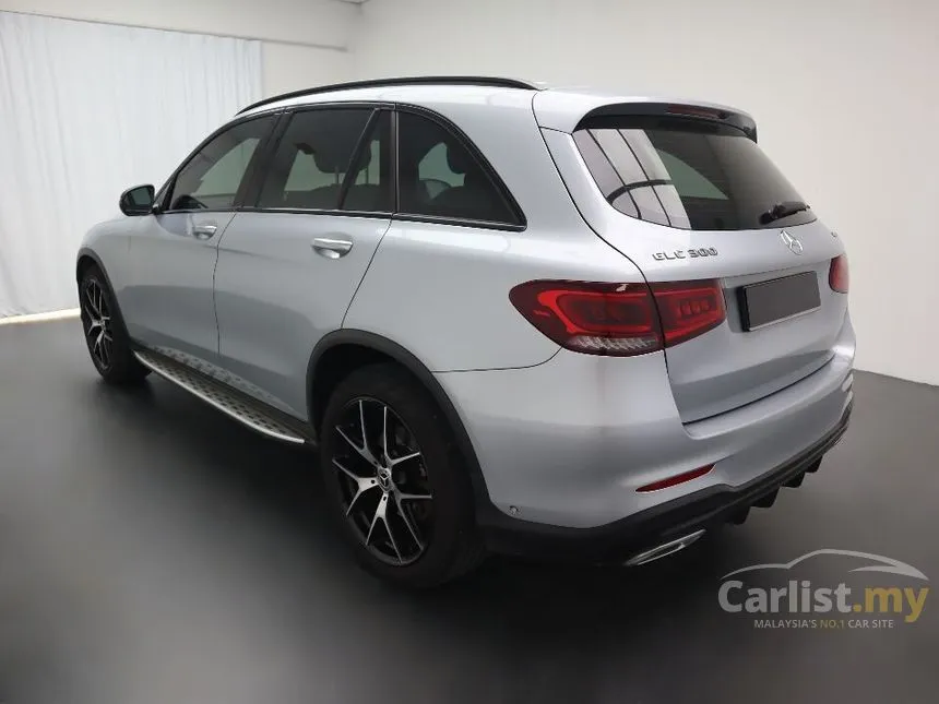 2022 Mercedes-Benz GLC300 4MATIC AMG Line SUV