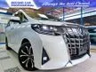 Recon Toyota ALPHARD 2.5 X 8SEAT 2PDOOR LKA G/4.5A #6534