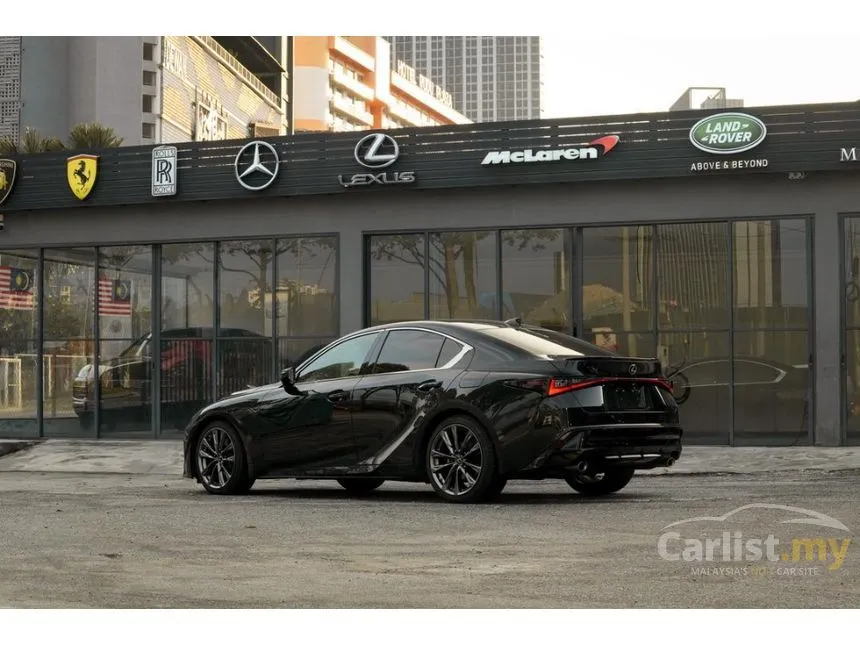 2022 Lexus IS 300 F Sport Sedan