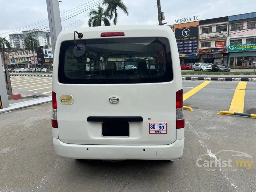 2021 Daihatsu Gran Max Semi Panel Van