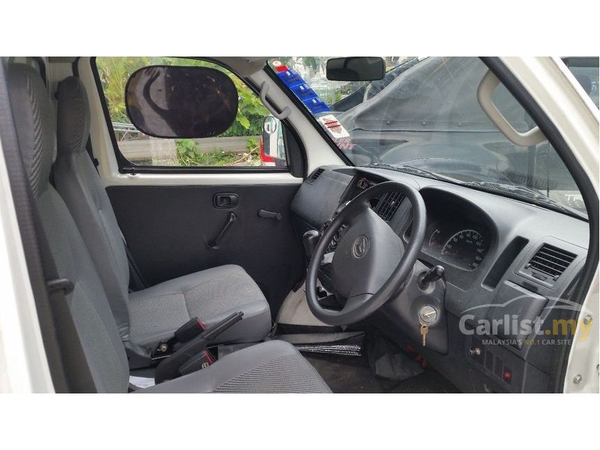 2014 Daihatsu Gran Max Box Cab Chassis