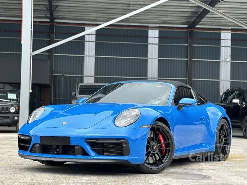 2023 Porsche 911 Targa 4 GTS Convertible