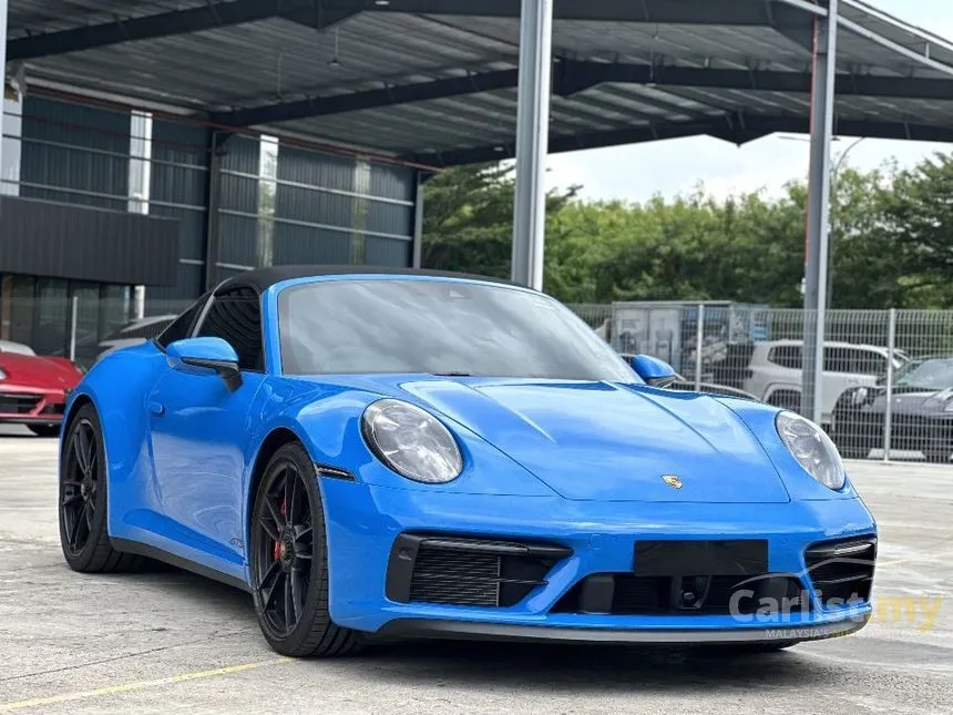 2023 Porsche 911 Targa 4 GTS Convertible