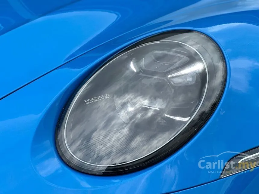 2023 Porsche 911 Targa 4 GTS Convertible