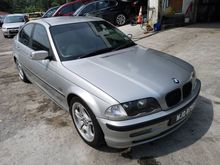 BMW 328i 2.8 Base Spec Sedan