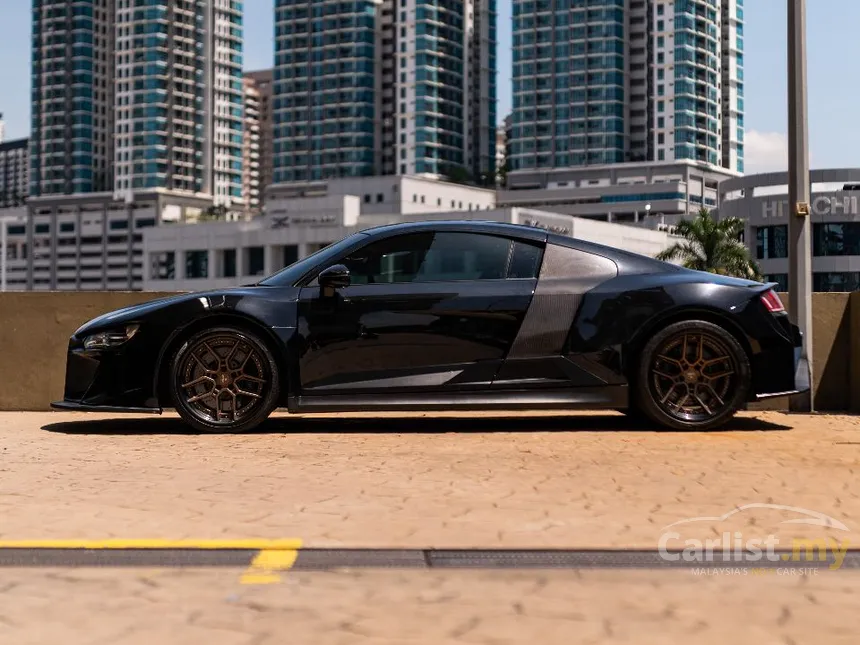 2009 Audi R8 Quattro FSI Coupe