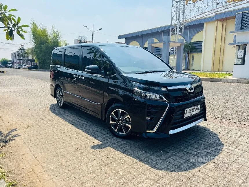 2019 Toyota Voxy MPV