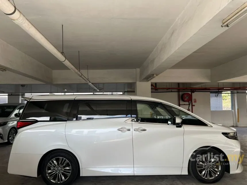 2024 Toyota Alphard Z 7-Seater MPV
