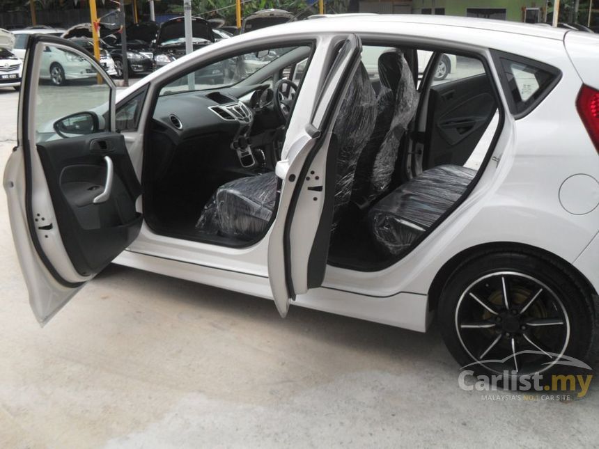 Ford Fiesta 2013 Sport 1.6 in Kuala Lumpur Automatic 