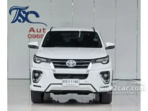 2019 Toyota FORTUNER 2.4 V SUV