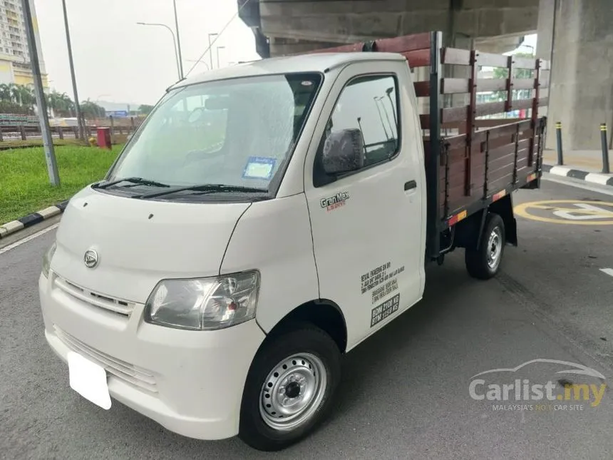2018 Daihatsu Gran Max Wooden Cargo Lorry