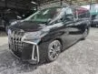 Recon 2018 Toyota Alphard 2.5 SC with Sunroof, Alpine Full Set, 5 Years Warranty - Cars for sale