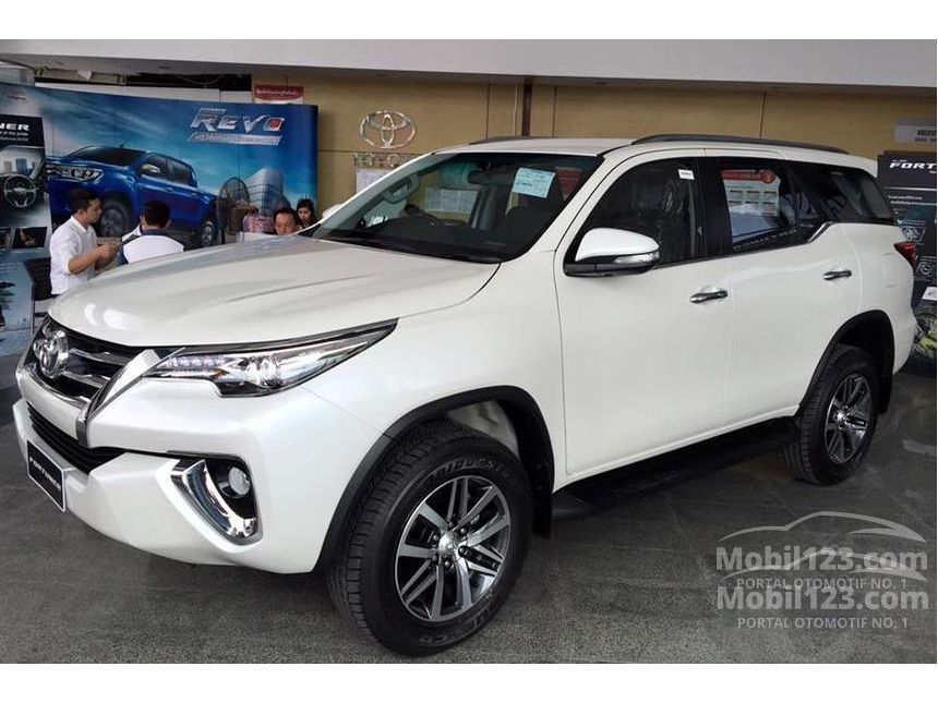 Jual Mobil Toyota Fortuner 2018 VRZ 2.4 di DKI Jakarta 