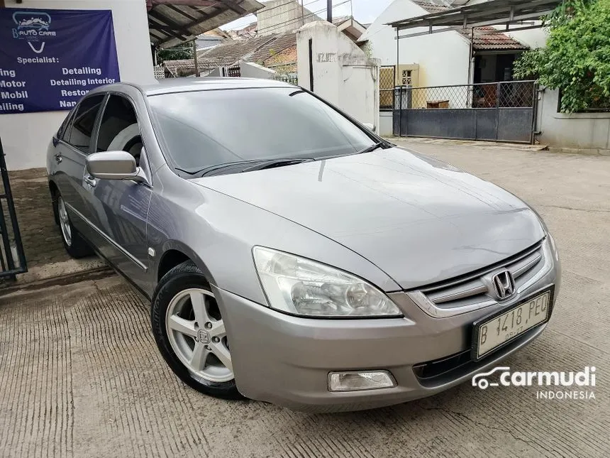 Jual Mobil Honda Accord 2004 VTi