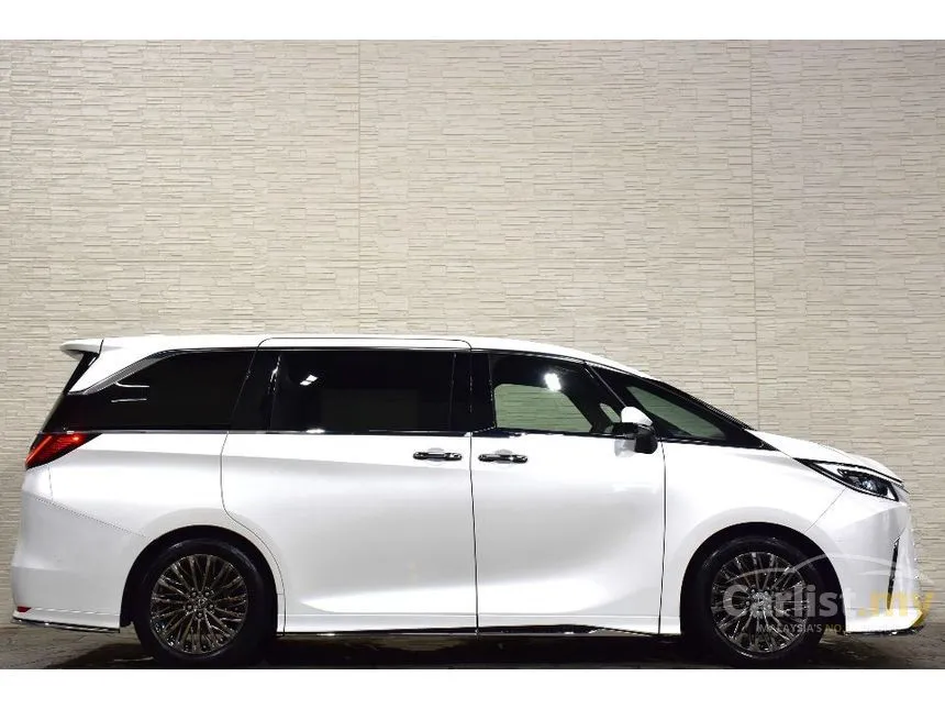 2024 Lexus LM 500h 4 Seater MPV