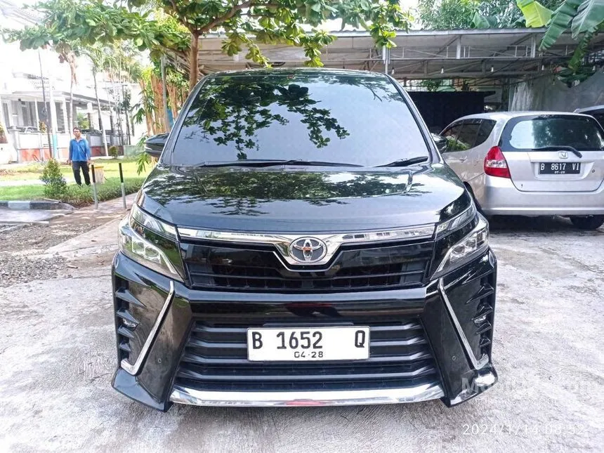 Jual Mobil Toyota Voxy 2018 2.0 di Jawa Barat Automatic Wagon Hitam Rp 355.000.000