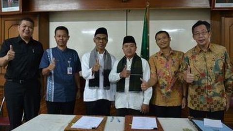 Hino Jamin Armada Damkar DKI Selalu Prima