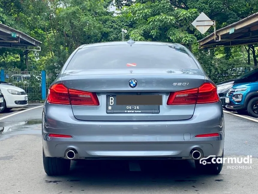 2020 BMW 520i Sedan