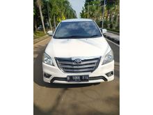 2014 Toyota Kijang Innova 2.0 V Luxury MPV putih Automatic Captain seat