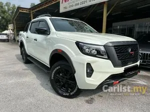 2023 Nissan Navara 2.5 PRO-4X Dual Cab (Pearl White) Pickup