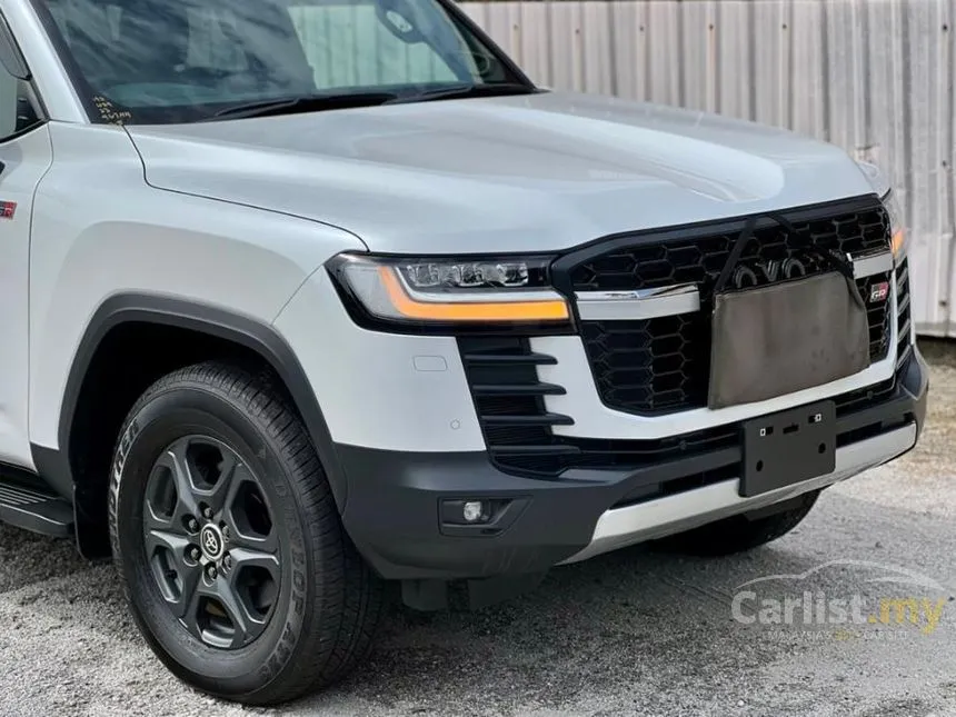 2023 Toyota Land Cruiser J300 GR Sport SUV