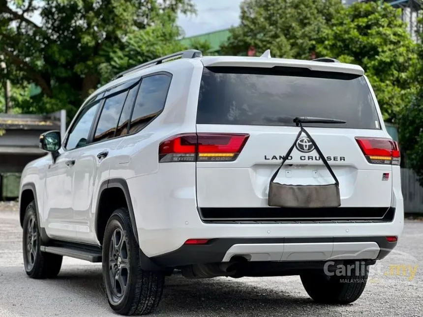 2023 Toyota Land Cruiser J300 GR Sport SUV