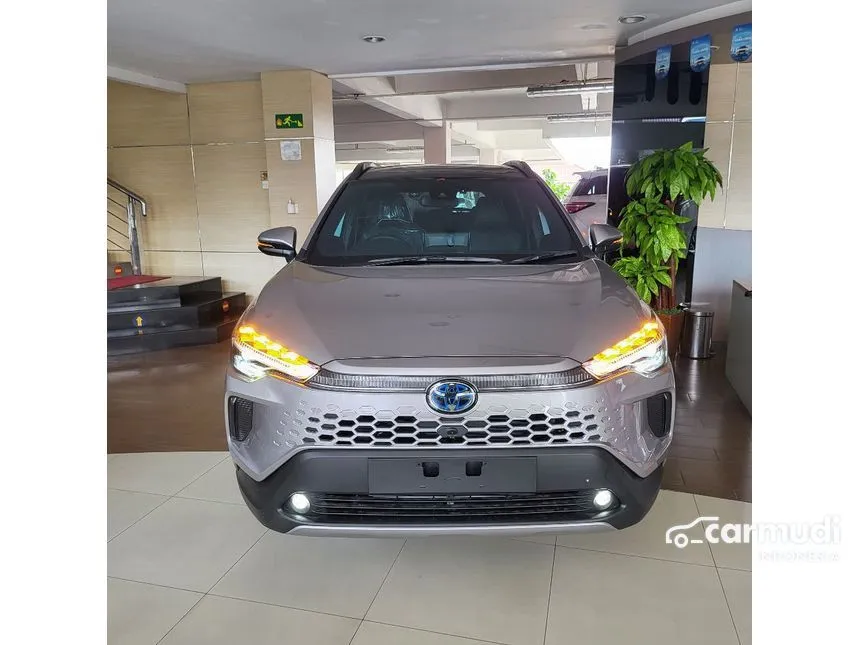 2025 Toyota Corolla Cross Hybrid SUV