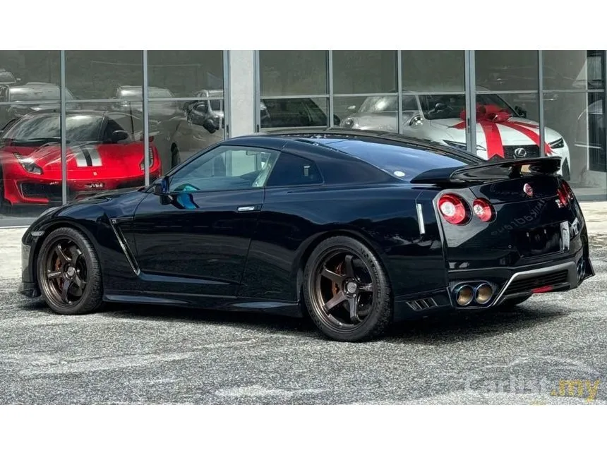 2021 Nissan GT-R Coupe