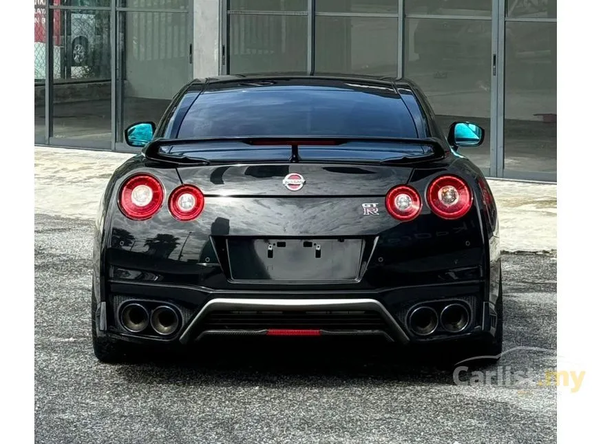 2021 Nissan GT-R Coupe