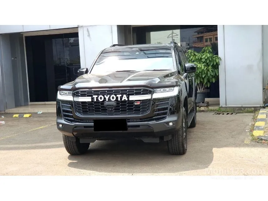 2023 Toyota Land Cruiser 300 GR-S SUV