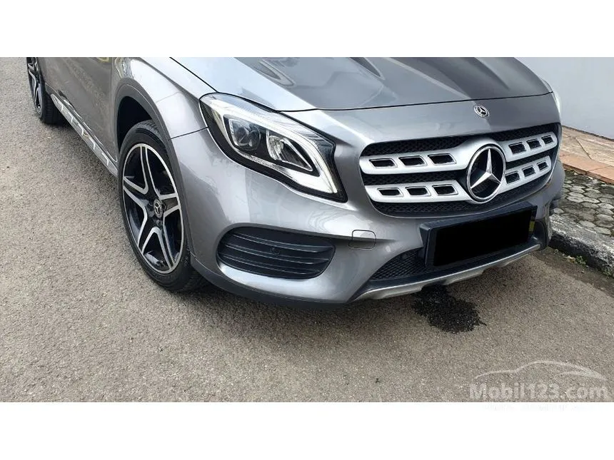 2019 Mercedes-Benz GLA200 AMG Line SUV