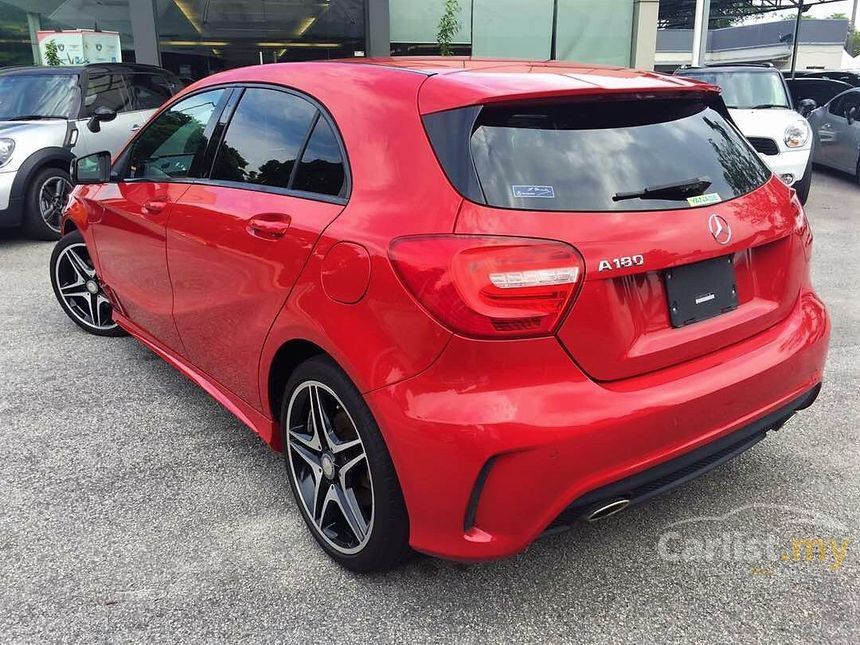 MercedesBenz A180 2014 AMG 1.6 in Kuala Lumpur Automatic Hatchback Red