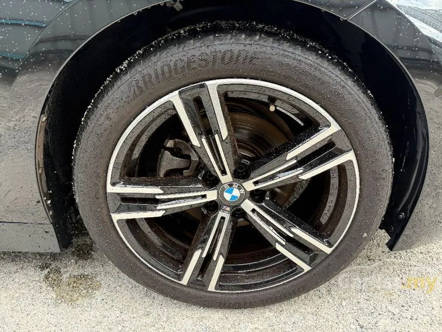 2023 BMW 320i M Sport Sedan