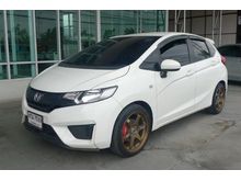 2015 Honda Jazz 1.5 (ปี 14-18) S i-VTEC Hatchback AT
