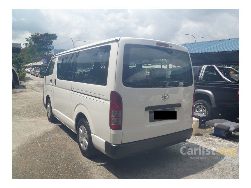 Toyota Hiace 2015 Panel 2.5 in Kuala Lumpur Manual Van 