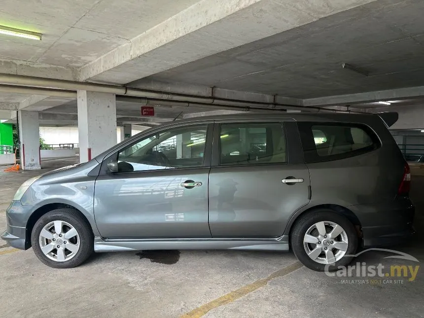 2011 Nissan Grand Livina Comfort MPV